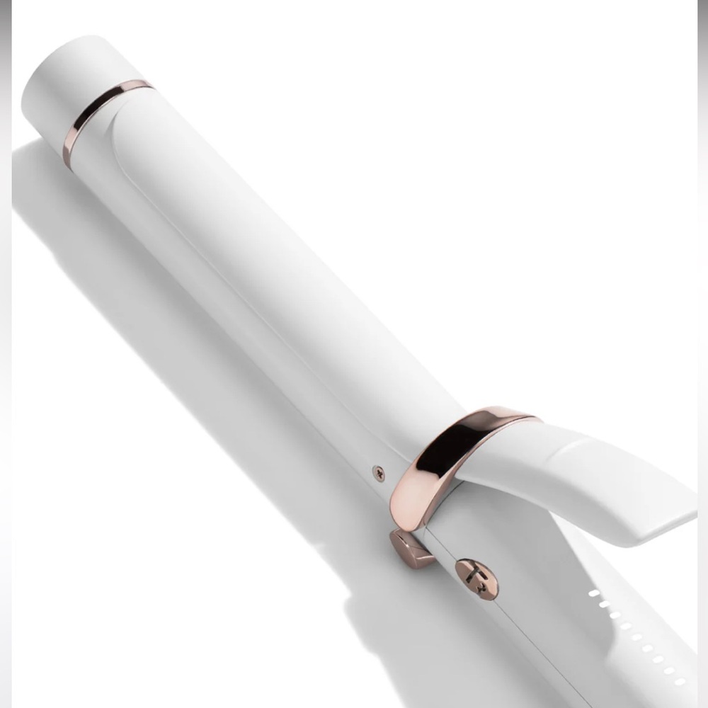 BNIB T3 Curl ID 1 1/4” Smart Curling Iron - Picture 2 of 6